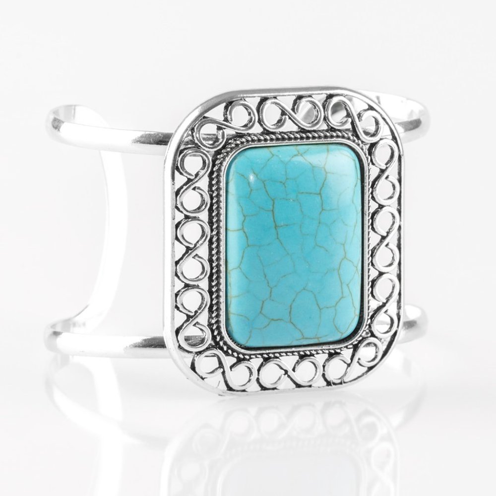 NWOT Statement Cuff Bracelet Large Turquoise and silver costume jewelry